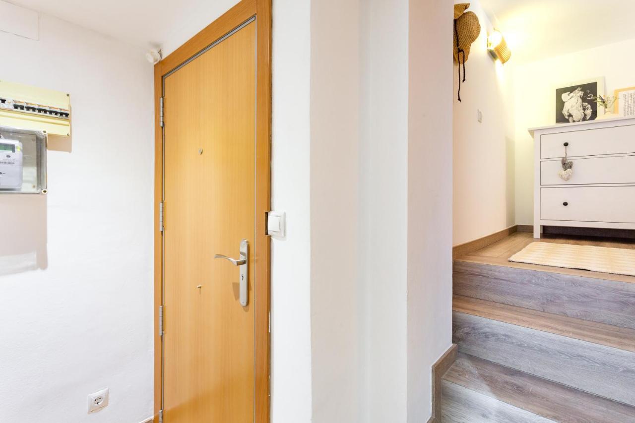 Stay U-Nique Apartments Travessera II Барселона Екстер'єр фото